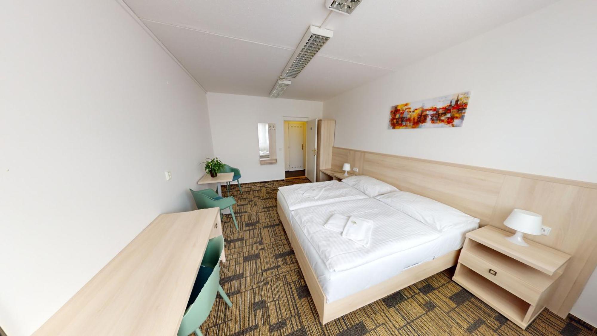 Volha Hostel Prague Exterior photo